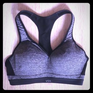 Victoria’s Secret Sports bra with straps in back!